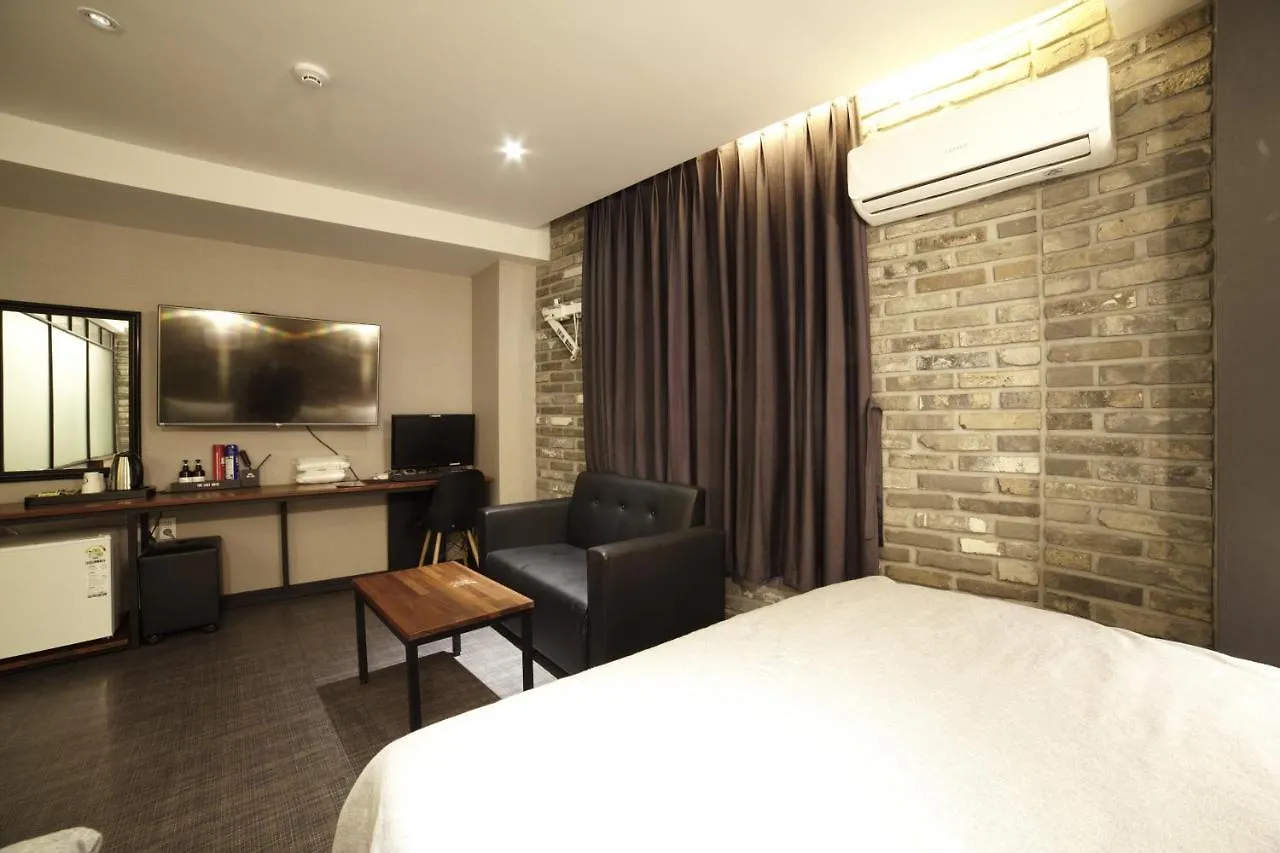 The Last Hotel Nampo Busan 2*,  South Korea