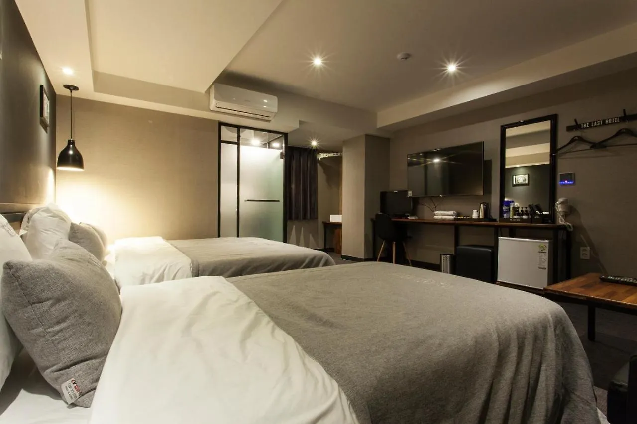 The Last Hotel Nampo Busan