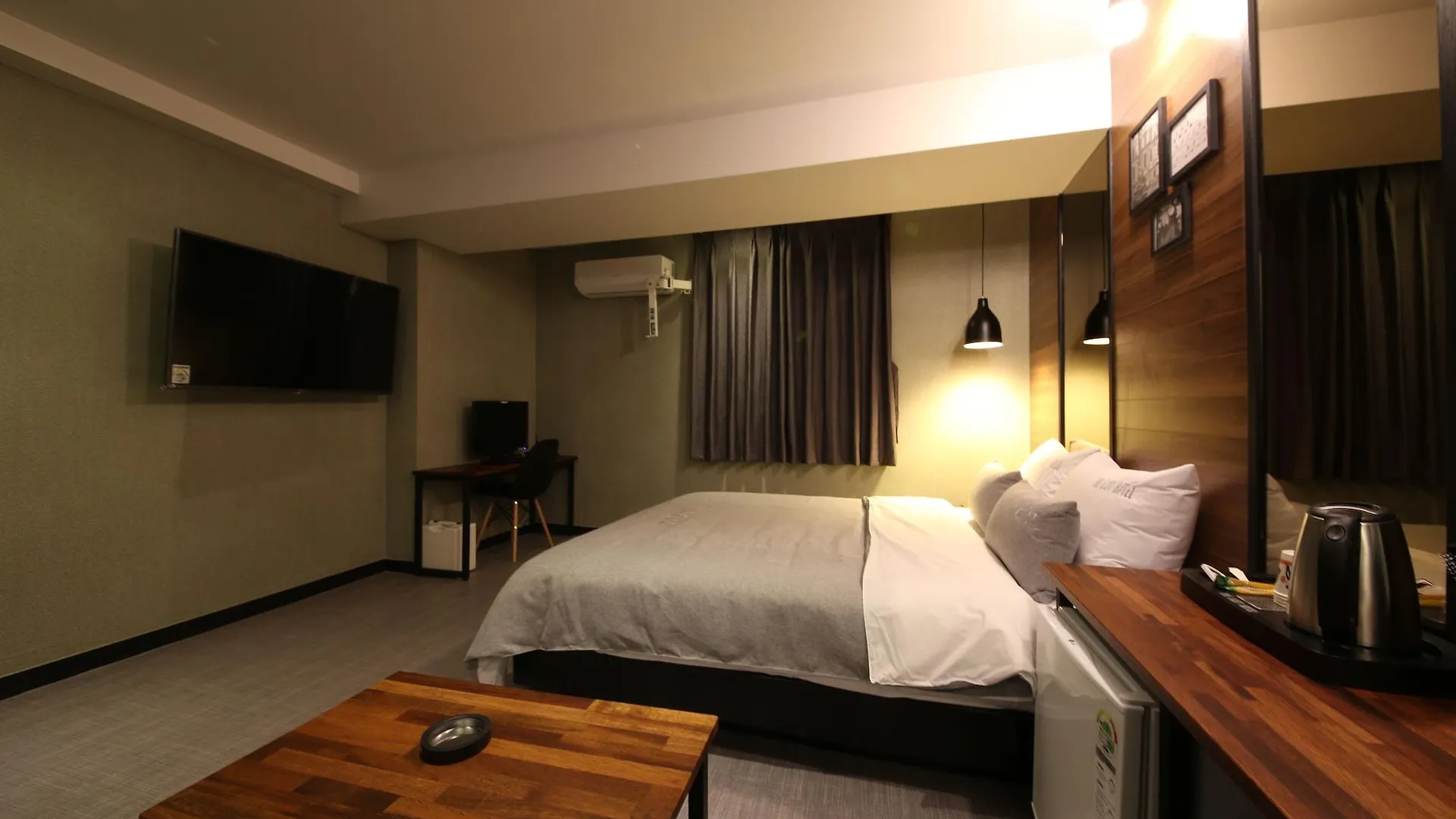 The Last Hotel Nampo Busan