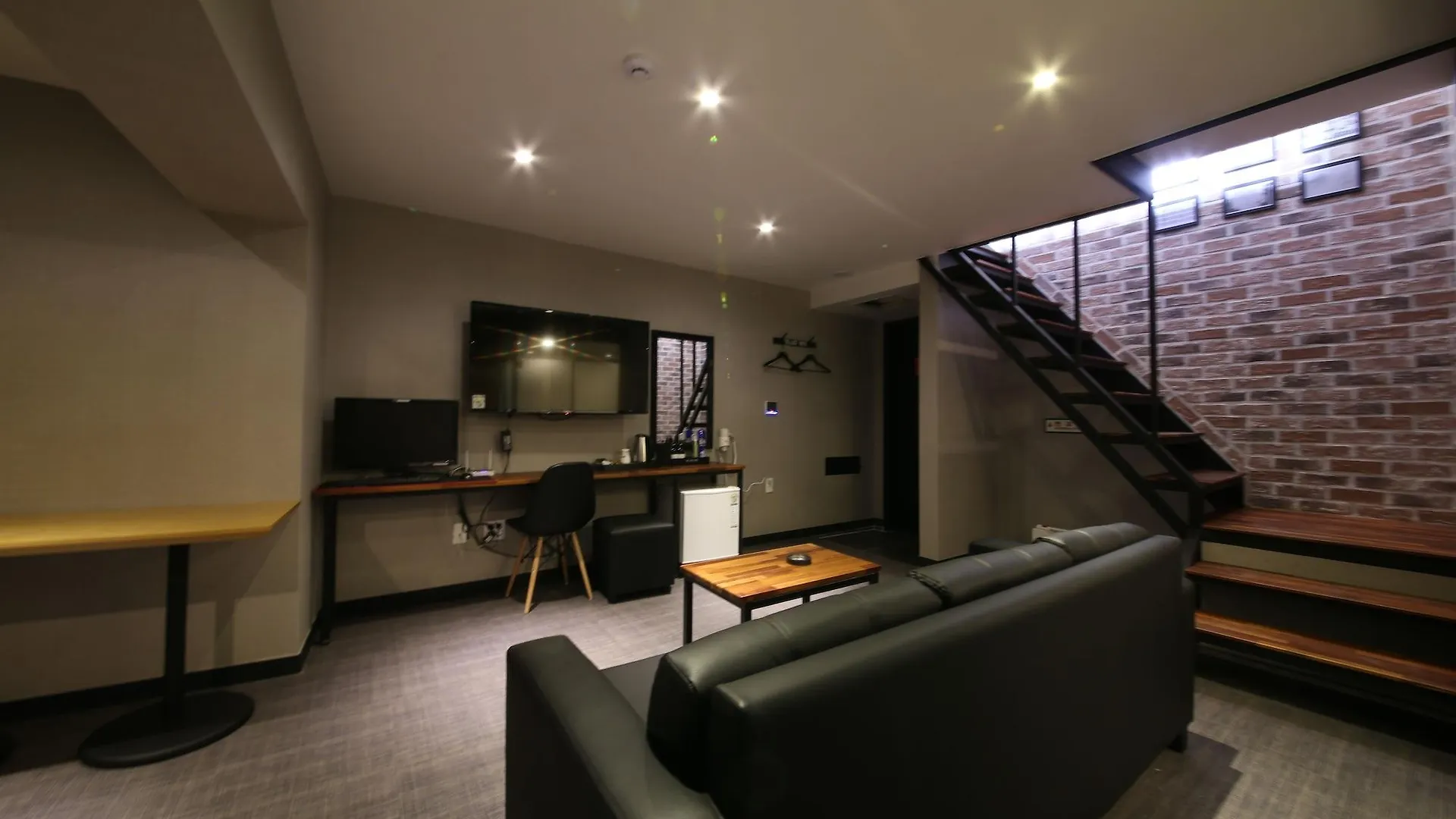 **  The Last Hotel Nampo Busan South Korea