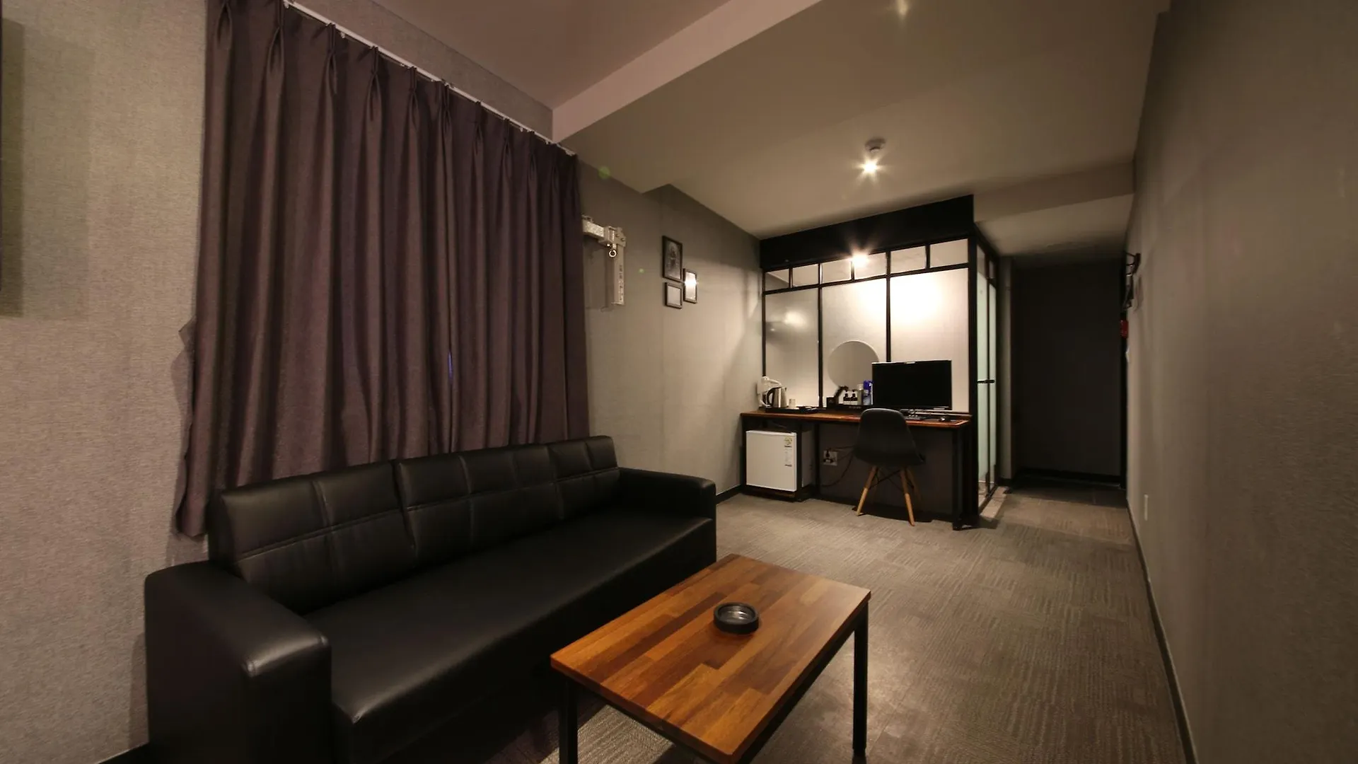 The Last Hotel Nampo Busan