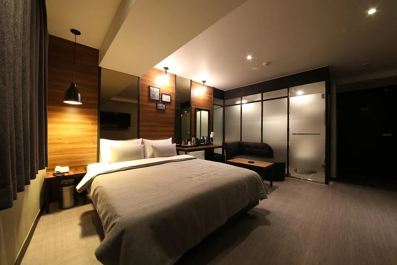 The Last Hotel Nampo Busan 2*,  South Korea